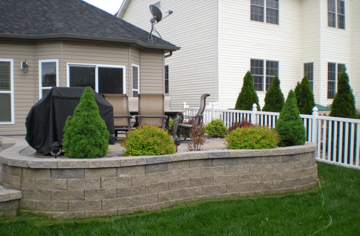 Retaining Wall / Landscaping