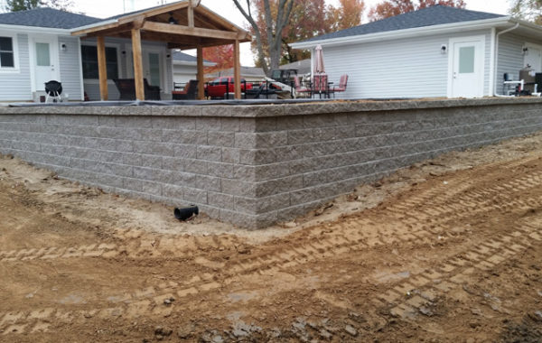 Versa-Lok Retaining Wall – Pool